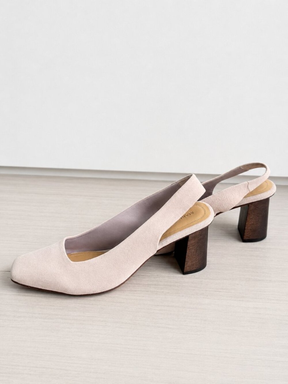 Mari Giudicelli suede slingback pumps with a wooden block heel - Picture 3 of 3